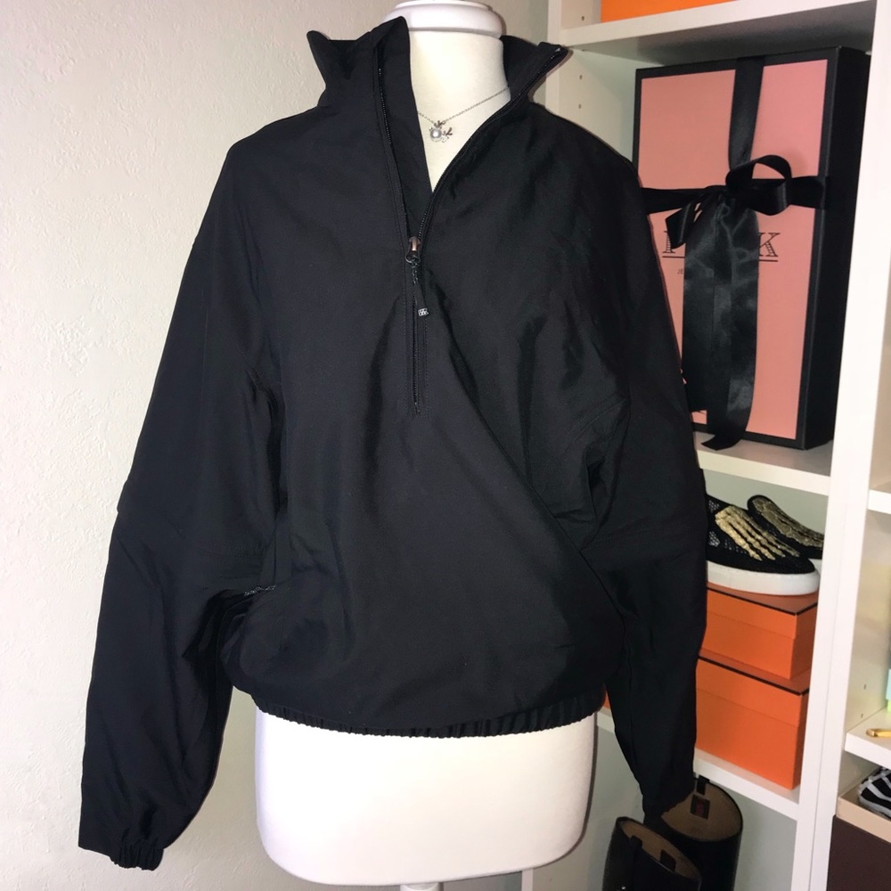 Cutter and Buck CB Wwindtek Pullover Windbreaker